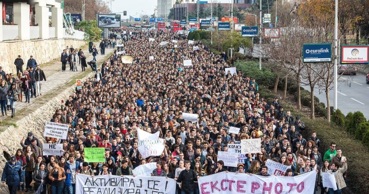 Universitetų okupacijos, prezidentūros nusiaubimas ir debatai apie „kiną“ Makedonijoje