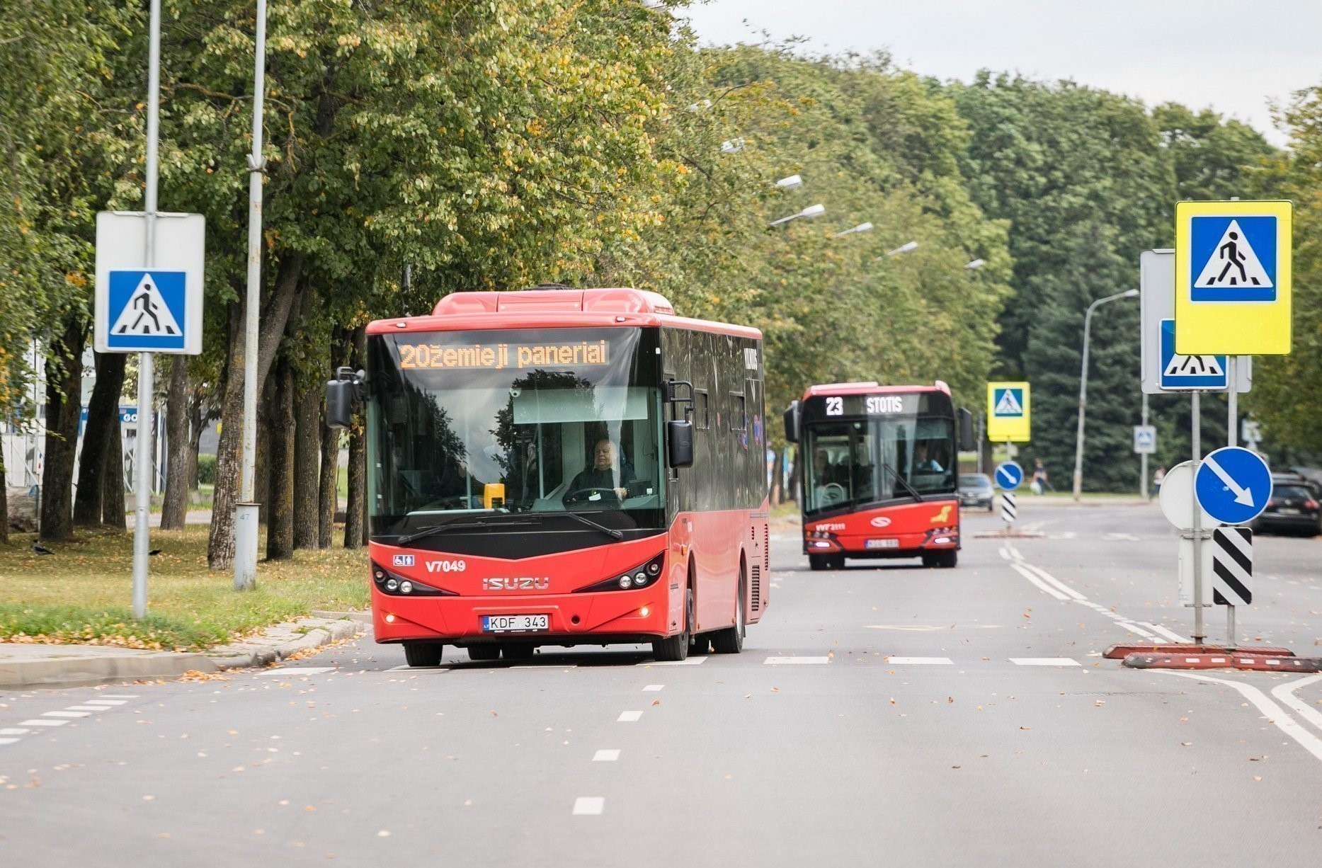 Vilniaus „Transrevio“ autobuso vairuotoja: mes dirbame nežinioje