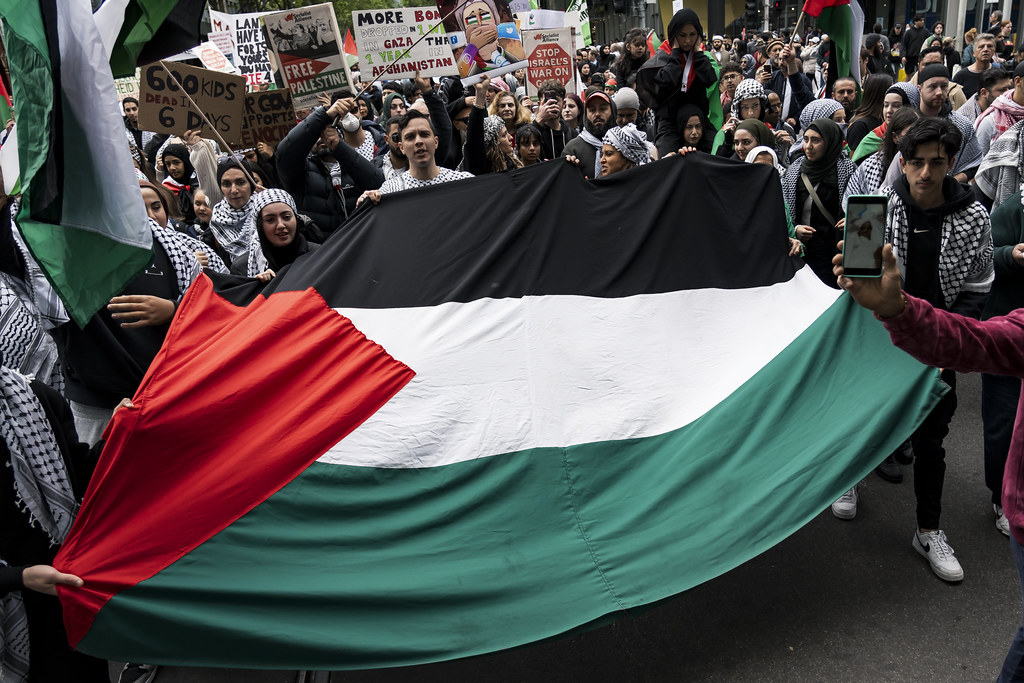 Palestinos mitingas Melburne: Nutraukite apgultį, sustabdykite karą prieš Gazą